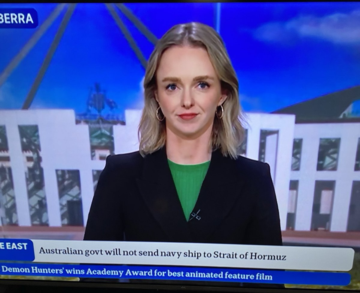 Miss Polly 🖤💛❤️ tweet media