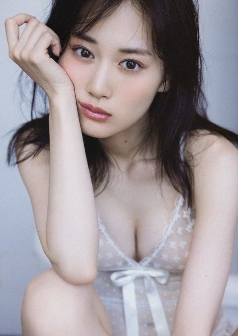 Naririn_R18's tweet photo. #イメプ
#オナペ
#なりきり 

元乃木坂で過去一番お世話になった"山下美月"...💕
今頃毎晩、男に抱かれてるとか想像するだけでもう...💕
 
だれか"山下美月"でオナペ語りやなりきりとかしてくれませ��か？💕
🩷反応できる人お待ちしております🩷 https://t.co/0WZVangf0a