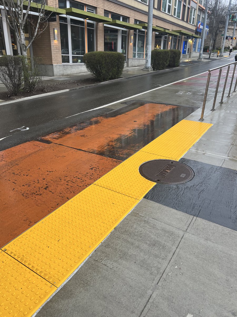 The GayModerate tweet media