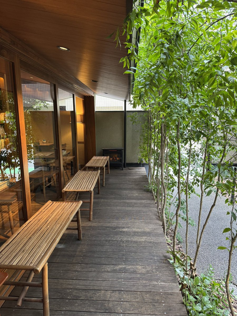 wata_camp's tweet photo. 今日は朝から好きなカフェで過ごせて、良い一日に出来そう。

今日も楽しもう！ https://t.co/Zll5NlV2fs