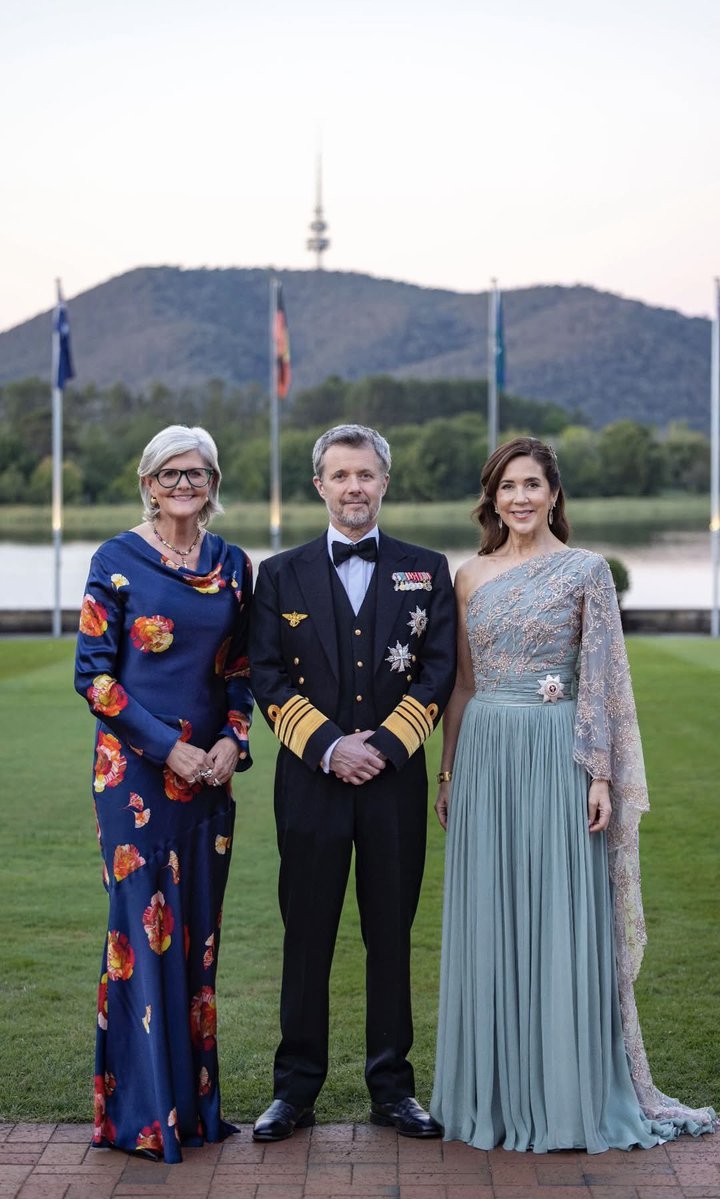 Imperial Material ♚ tweet media