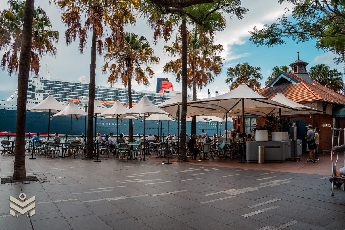 matakambu's tweet photo. Sydney - Street Photography. 📸🏙️🇦🇺🦘🛫

#fx2 #sonyfx2 #matakambu #sydney #australia https://t.co/jhIkBMFWVf
