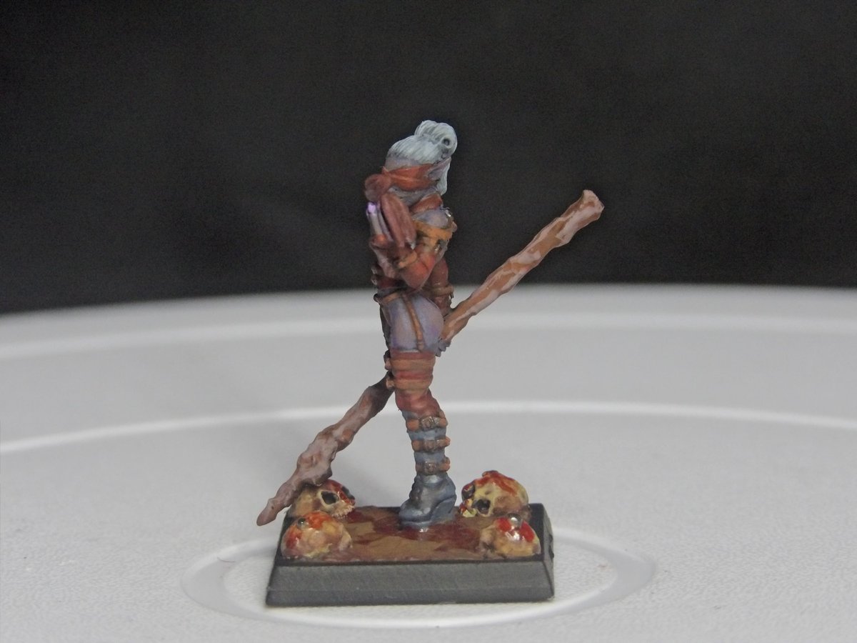 Good evening everyone, today I give you the Dark elf Sorceress from <a href="/reapermini/">Reaper Miniatures</a> 

I feel the dark elves are the bondage lovers of ttrpg.  Remember it gets better.

<a href="/TheRealGoblinK2/">The Goblin King</a> <a href="/Mean_Quivern/">Quivern 🐉 🔥 ❤️🤍🖤</a> <a href="/Truth_Dragon500/">Alzella, Dragoness of Truth 🕯️</a> <a href="/CorpseKings/">Corpse Kings</a>.
