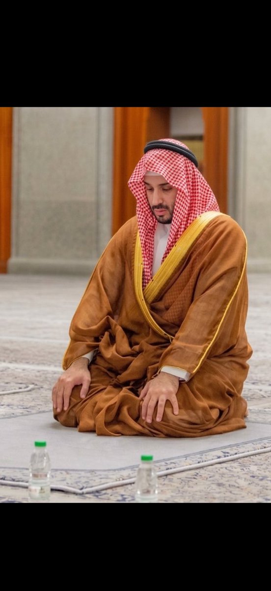 N_A_B's tweet photo. اللهم احفظه وانصره وبارك له في عمره https://t.co/WVBXh8o07u