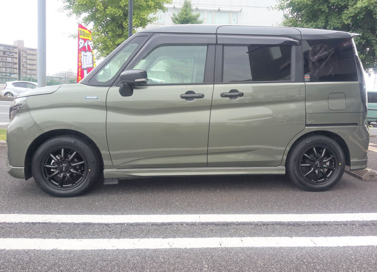 fuji_tire's tweet image. マイカードレスアップフォトからピックアップ

スズキ／ソリオ
ホイール：FABULOUS／ヴァローネ MC-9 1P
カラー：セミグロスブラック
サイズ：FR:5.0J-15

#ソリオ
#FABULOUS
#ドレスアップフォト

詳細を見る
fujicorporation.com/shop/contribut…