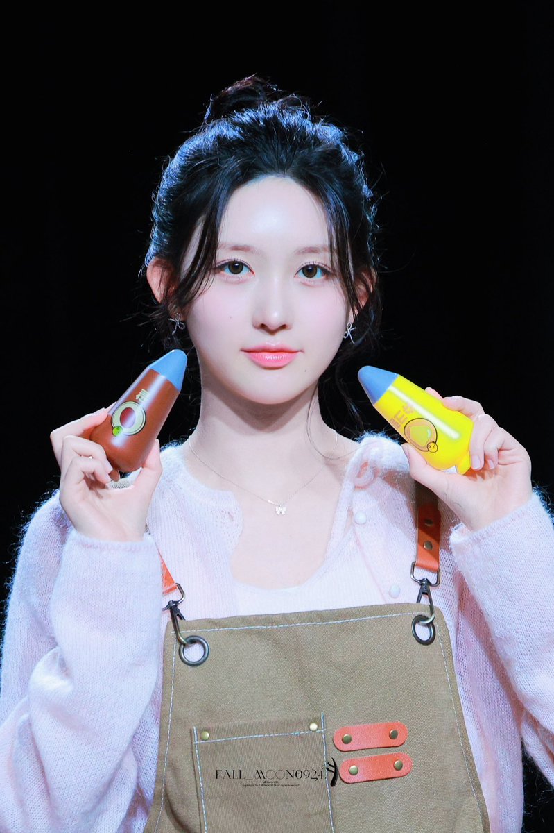 fallmoon tweet media