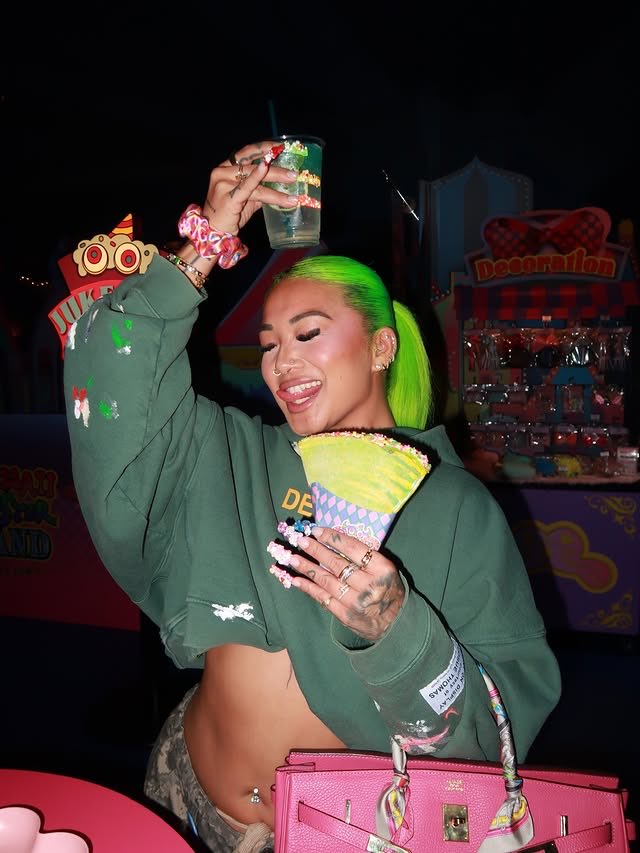 KAYCE 🥢💚 🎴 tweet media