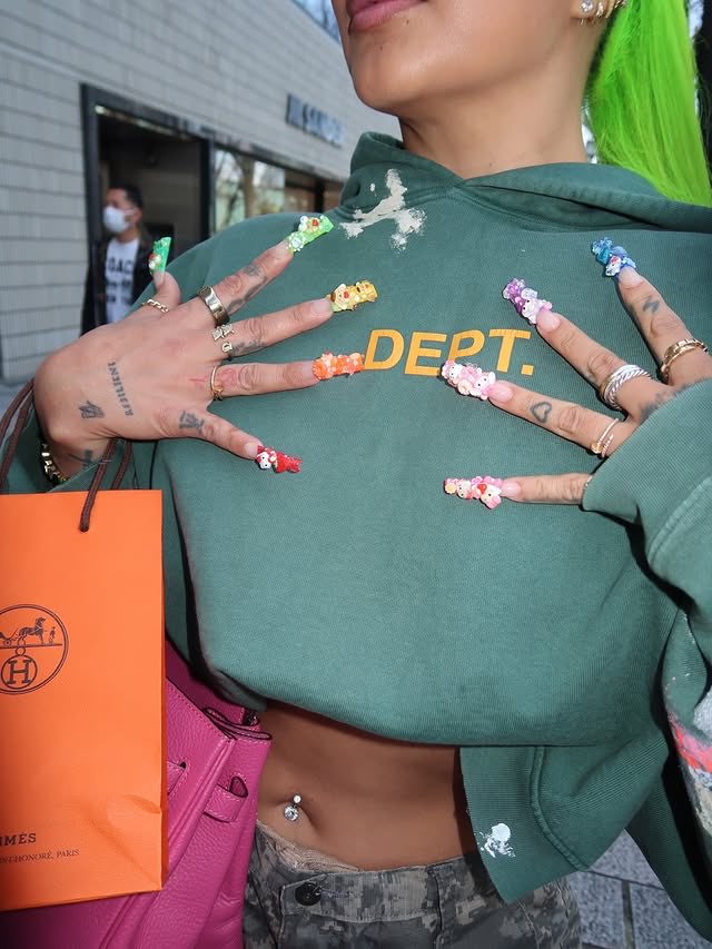 KAYCE 🥢💚 🎴 tweet media