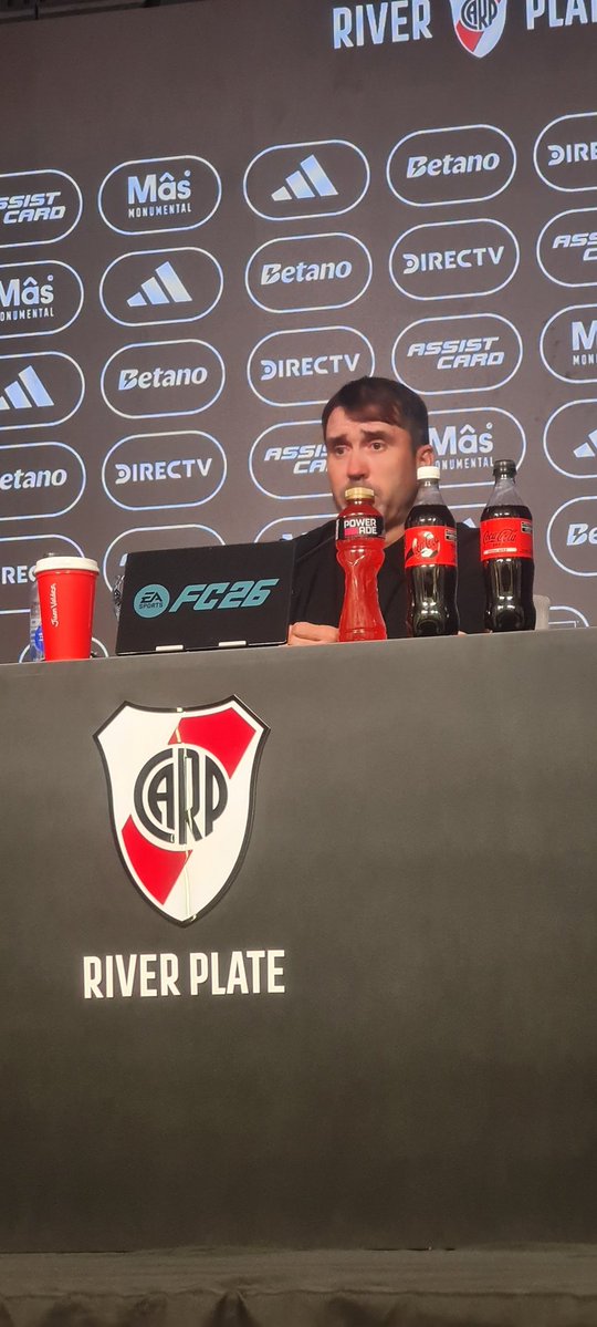 Sebastián Srur tweet media