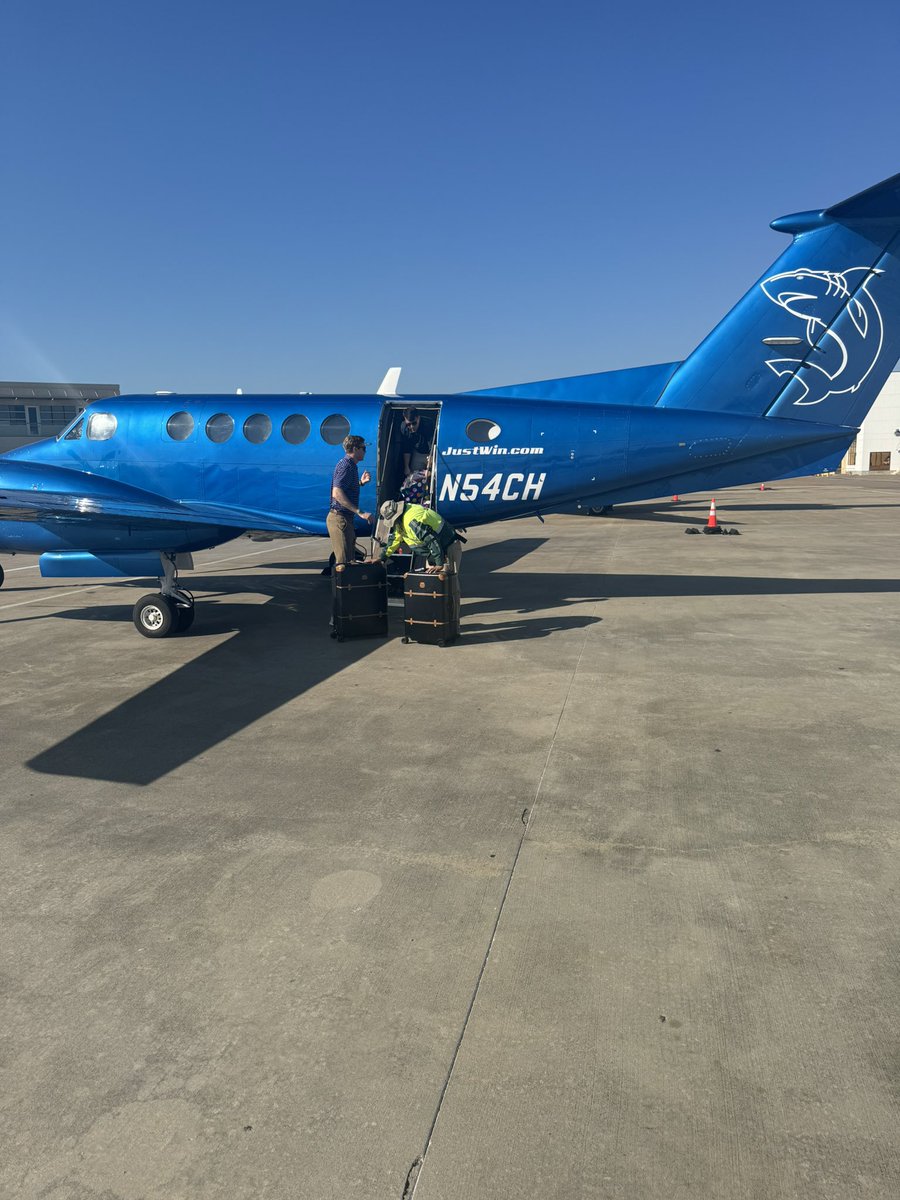 Tony Buzbee tweet media