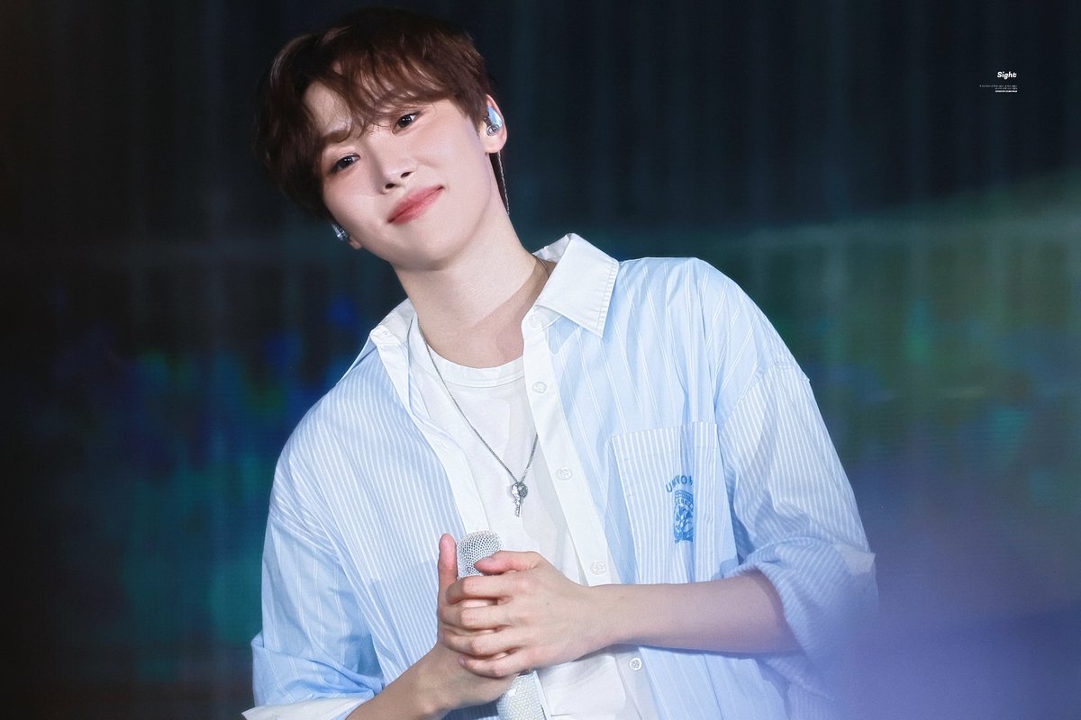 𝑠𝑖𝑔ℎ𝑡 tweet media