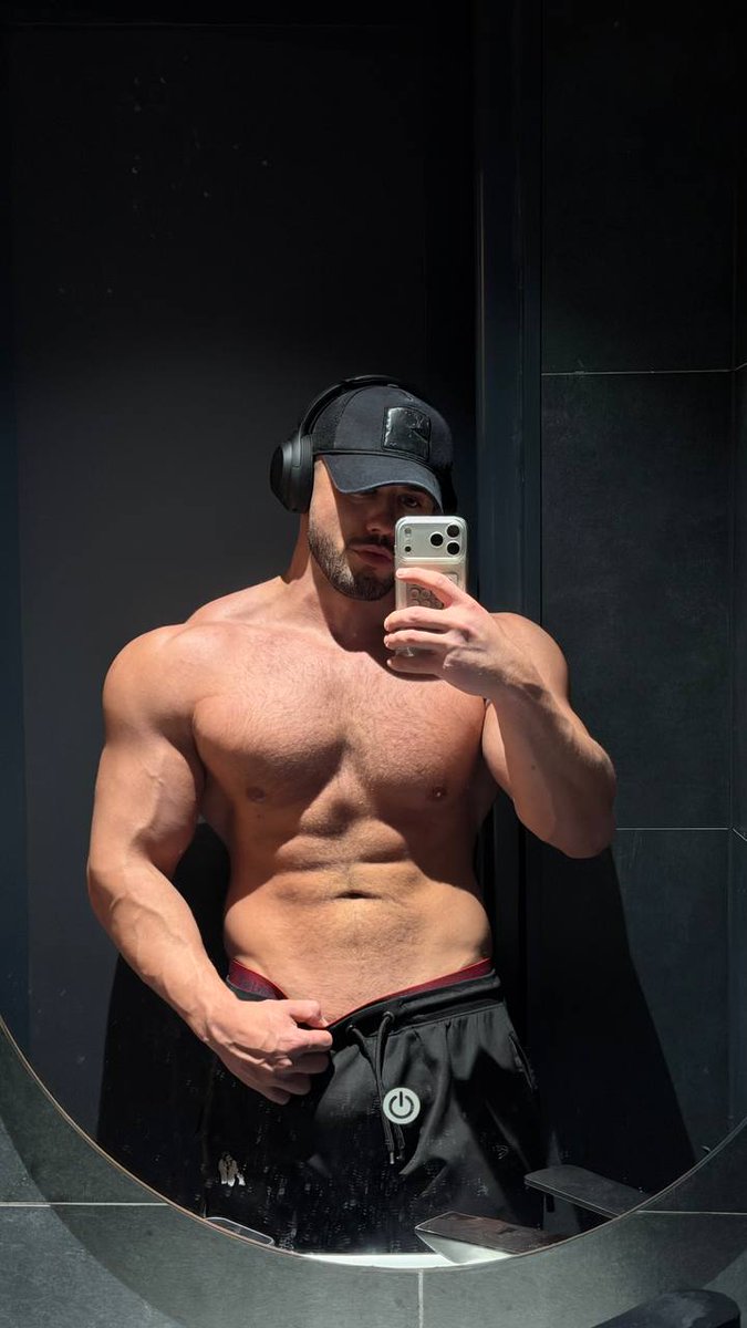 BaniTheBig tweet media