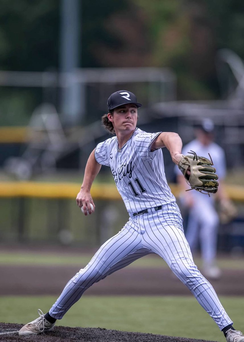 DevilCatsBsbl's tweet photo. Pleased to announce the rostering of ⁦@SalveBaseball⁩ commit RHP/OF ⁦@mattegan_11. Matt will bolster our pitching staff and brings 2-way flexibility as we chase a ‘26 ⁦@AlbanyTwilight⁩ title. https://t.co/IrlSiIxufZ