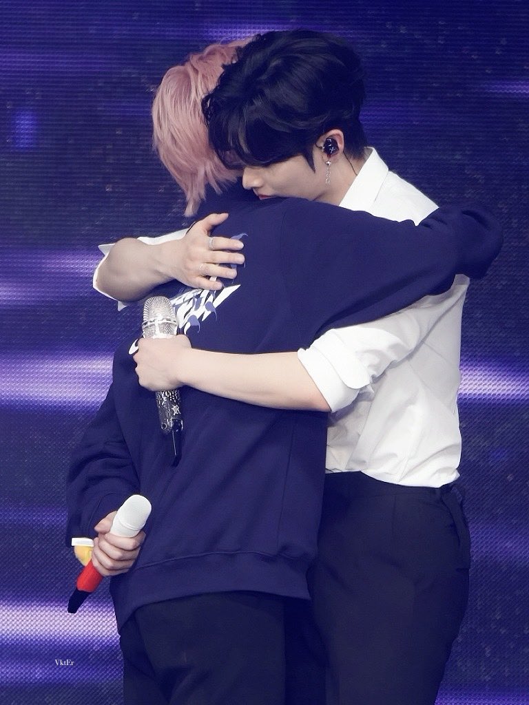 260315  🫂.˚‧º

#김태래 #KIMTAERAE #キムテレ
#리키 #RICKY #沈泉锐 #リッキー
#제로베이스원 #ZEROBASEONE #ZB1