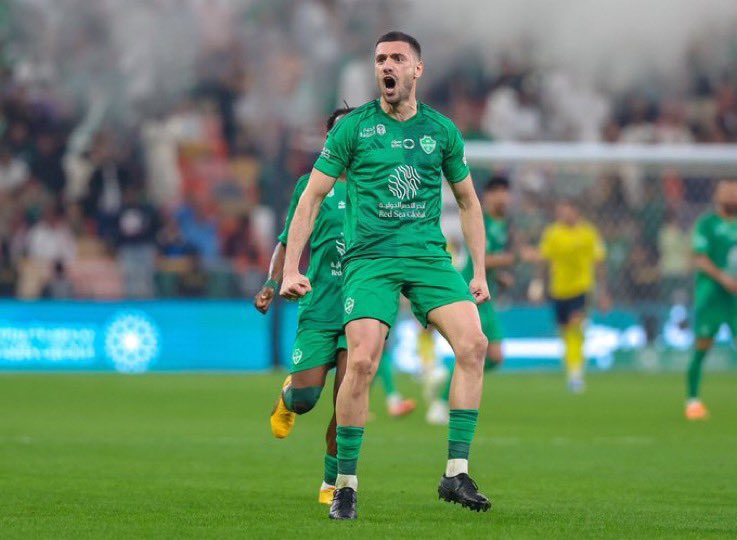 كاريزما 🎖 tweet media