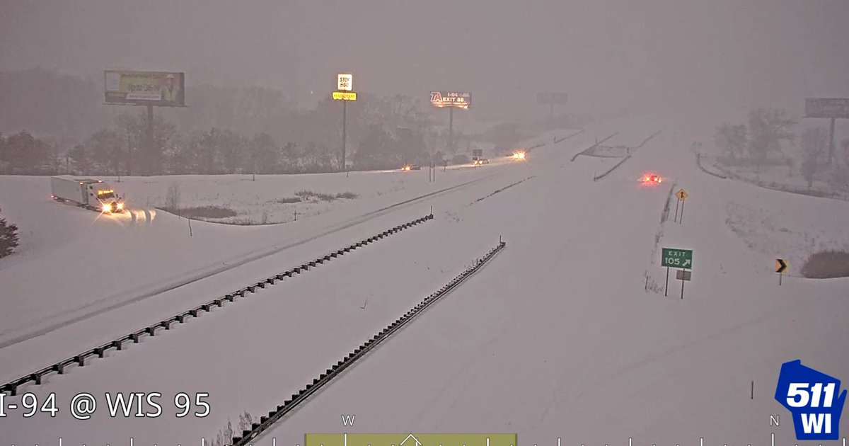 ArryNight's tweet photo. What its like living in Wisconsin. (pics via WI Department of Transformation) https://t.co/akekYEFWXi