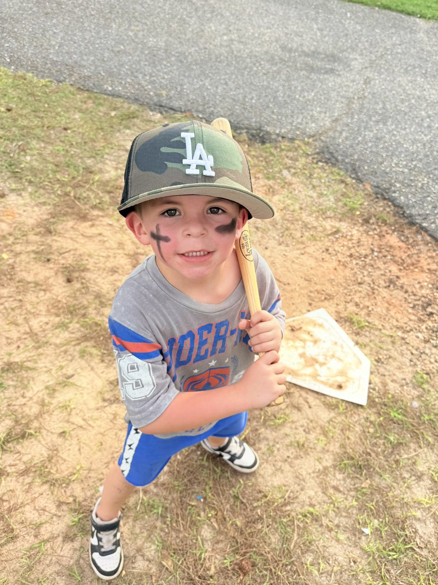 Adam K. Godwin tweet media