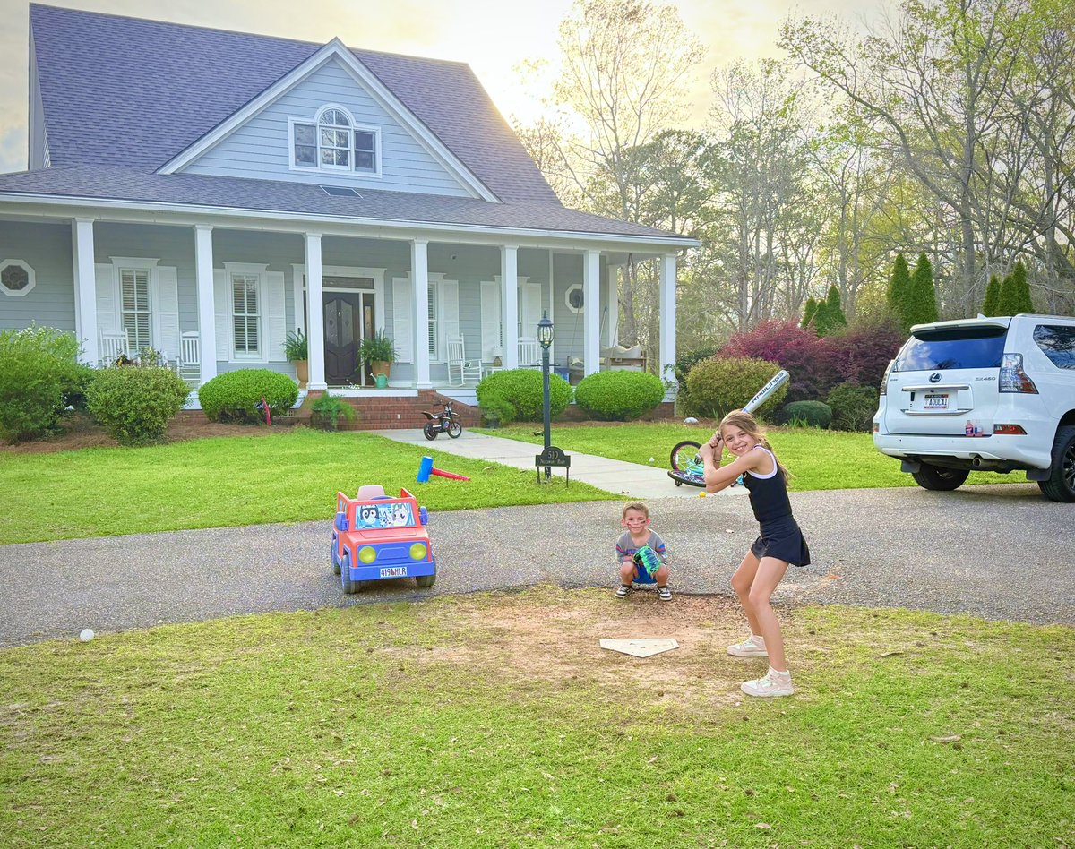 Adam K. Godwin tweet media