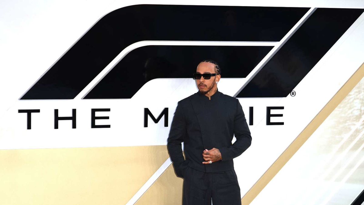 lewsinner's tweet photo. Sir Lewis Hamilton

Oficialmente ganador de un premio Oscar 🔥 https://t.co/8gGpYwklbt