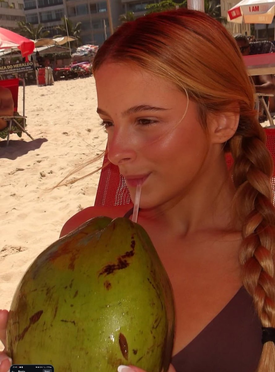 Viciado na punheta tweet media