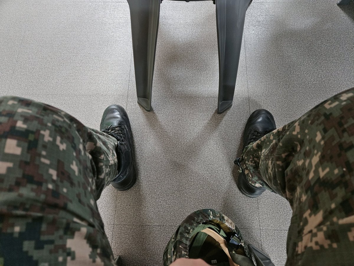 아래싸람 tweet media