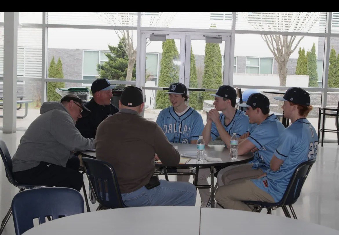 Dallas Baseball tweet media