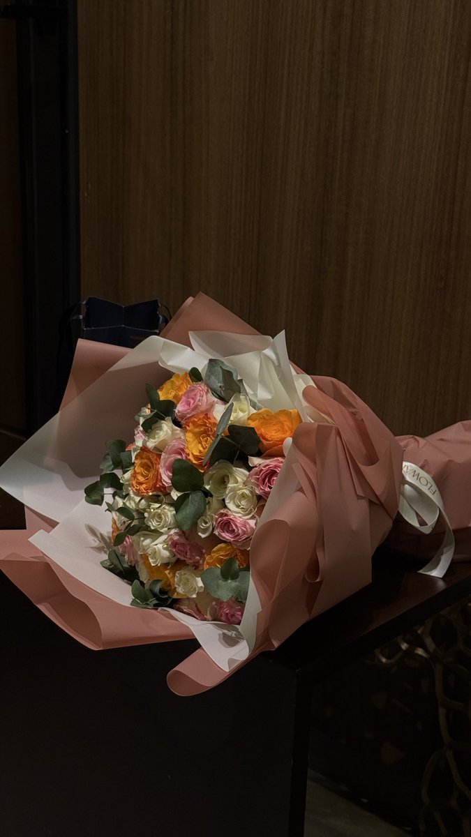 _xRahma7's tweet photo. "لقاء صديق.. أشبه بتنهيدةٍ سعيدة 💗 ". https://t.co/IyPAyY4HRs