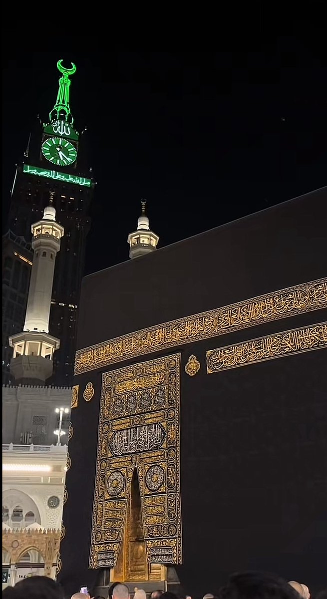 leeiin123's tweet photo. #ليله_٢٧

يارب أدعوك دعاء لا أعرف كيف أرتبه
فأنت تبصر الفؤاد وتلمس حاجة قلبي بيدك
فاللهم أياما كما أحب وحالاً إلى ما هو أفضل
وهماً لايبقى قائماً في صدري وفرحة ليس لها
إنتهاء،اللهم أمنياتي التي أنتظرها اللهم طوق
قلبي بعقودٍ من الرضا والراحة والفرح🤍.

. https://t.co/h8h0WFBZDY