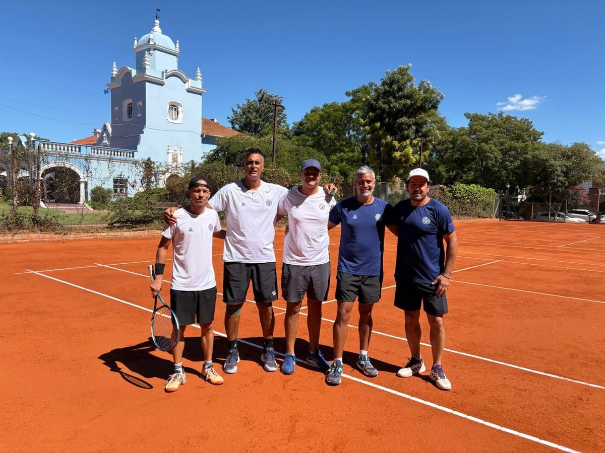 Tenis CASLA tweet media