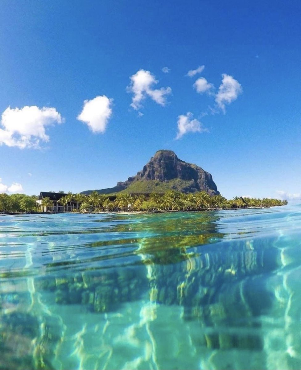 Monday positive vibes only in Mauritius 😍