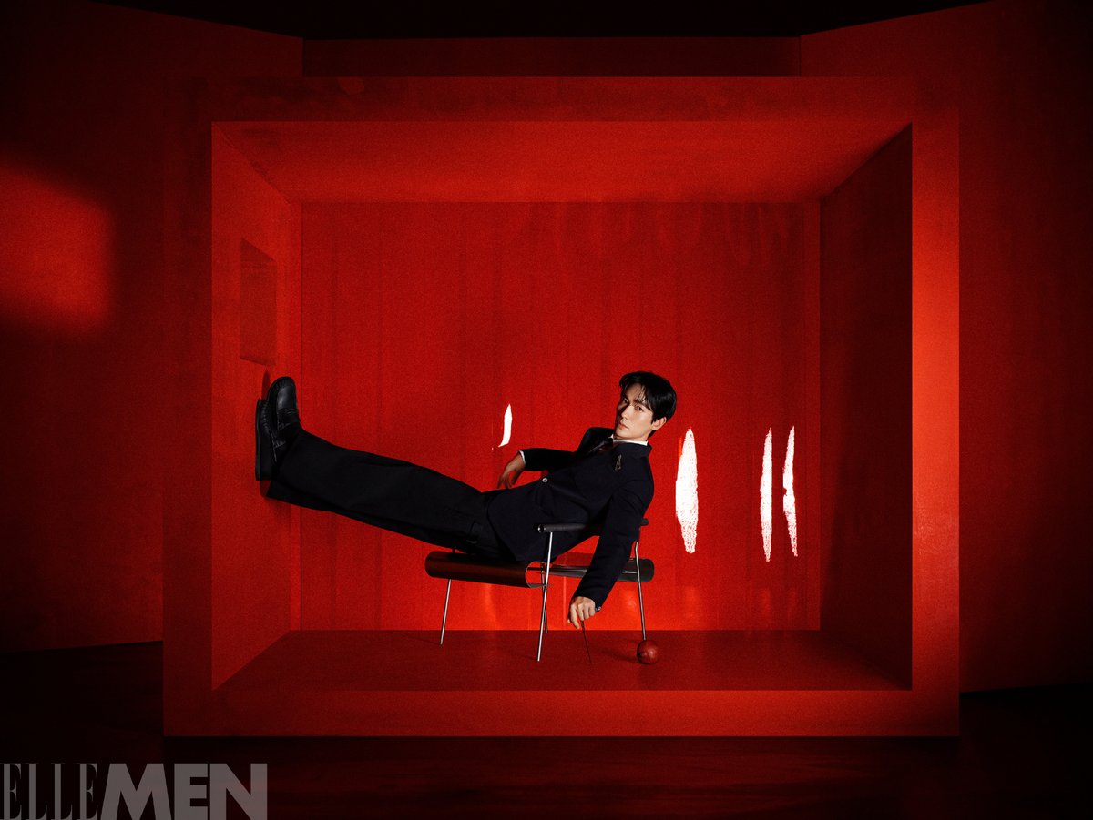 wenella_subs's tweet photo. /1 Mar 16 Weibo: Zhu Yilong's ELLEMEN Mar 2026 cover issue photo spread

#ZhuYilong #朱一龙 #朱一龍 https://t.co/otaeSsutqS