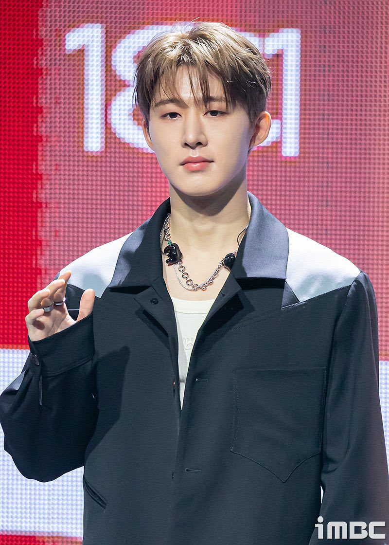 เม้าท์มอยเกาหลี tweet media