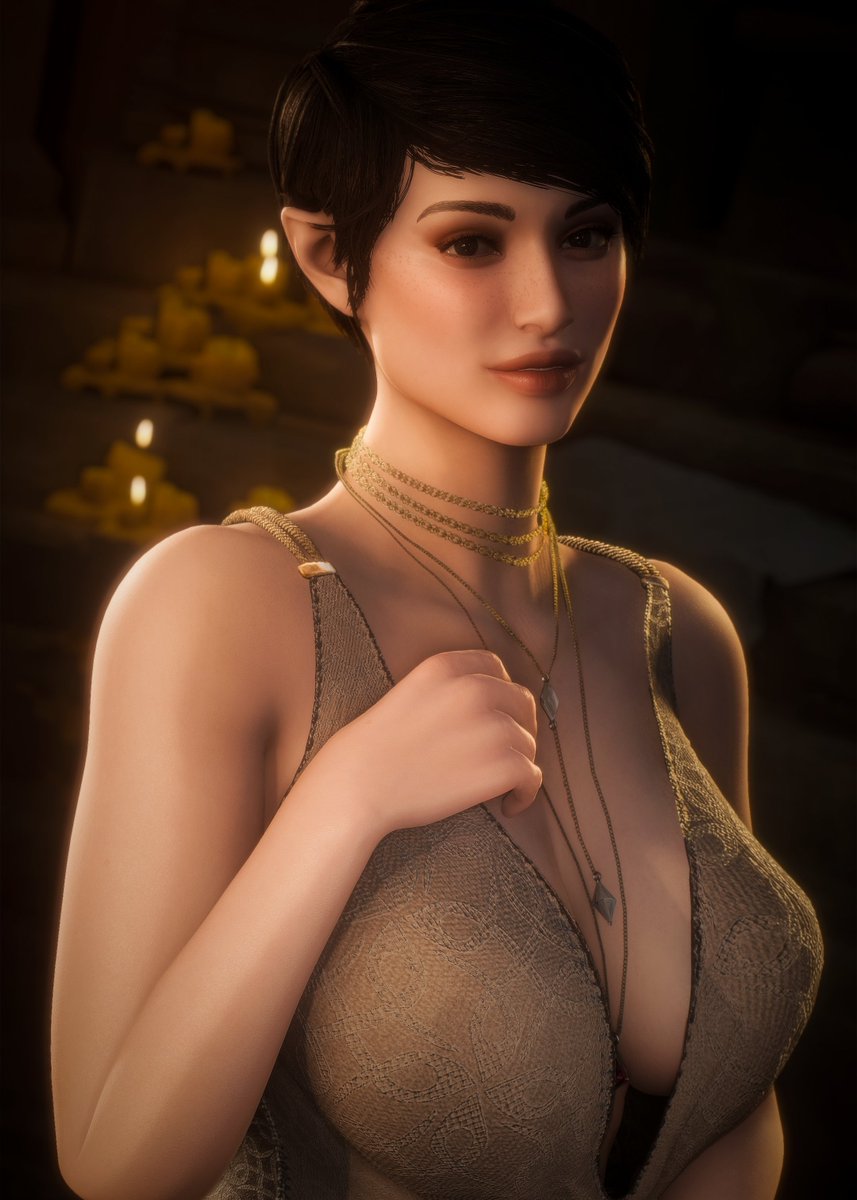 Took a minute, but got a new PC and Skyrim is back up and running! 

#VirtualPhotography || #SkyrimSE || #Portrait