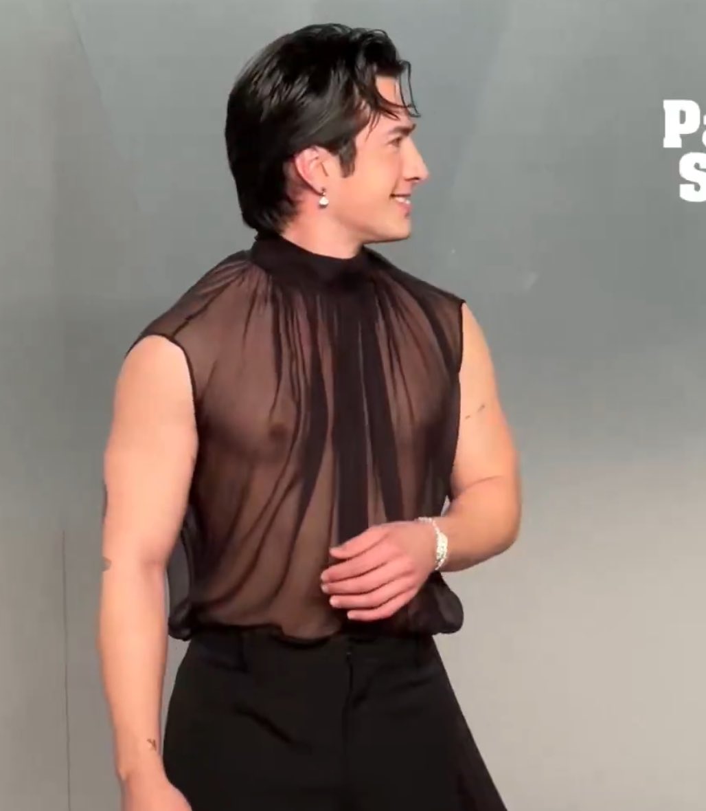 ཐི ཋྀ tweet media