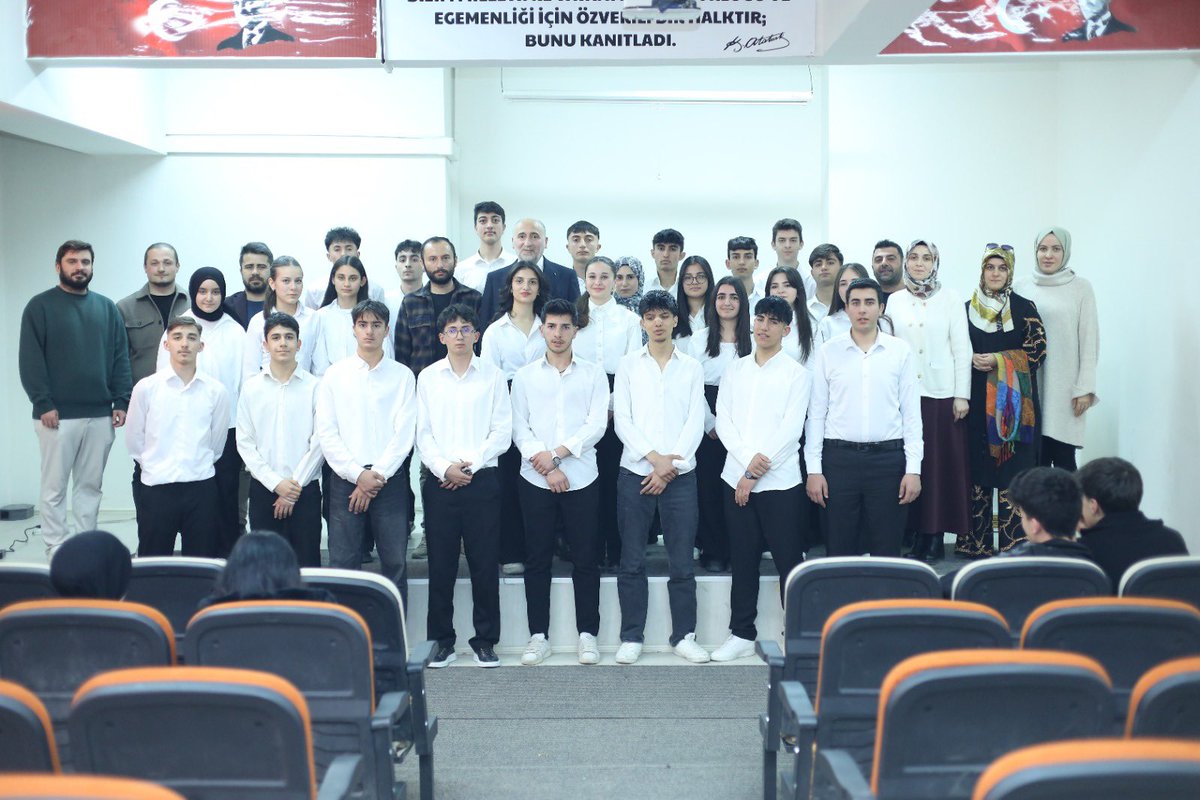 askaleal's tweet photo. 🇹🇷 12 Mart İstiklal Marşı’nın Kabulü ve Mehmet Akif Ersoy’u Anma Günü https://t.co/TYa4JGw9Sa