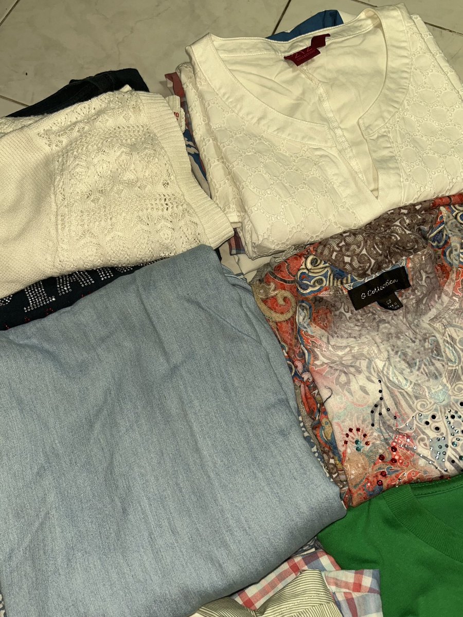 luvgraceii's tweet photo. 🌸เธรดนี้ขอมาส่งต่อเสื้อผ้ามือสอง✌🏻

💌ค่าส่ง 35฿// 5 ตัวขึ้นส่งฟรี

👔ยีนส์ กระโปรง เสื้อ แขนกุด แขนสั้น แขนยาวกางเกงขาสั้น เสื้อเข้ารูป

✿ มีงานแบนด์ แล้วก็มาจากตปทก็มีค่ะ🩷

#ส่งต่อเสื้อผ้า #ส่งต่อเสื้อผ้ามือสอง #เสื้อผ้ามือ2 #ส่งต่อ #เสื้อผ้ามือสอง #โล๊ะตู้เสื้อผ้า https://t.co/FuIe5yzf6Z