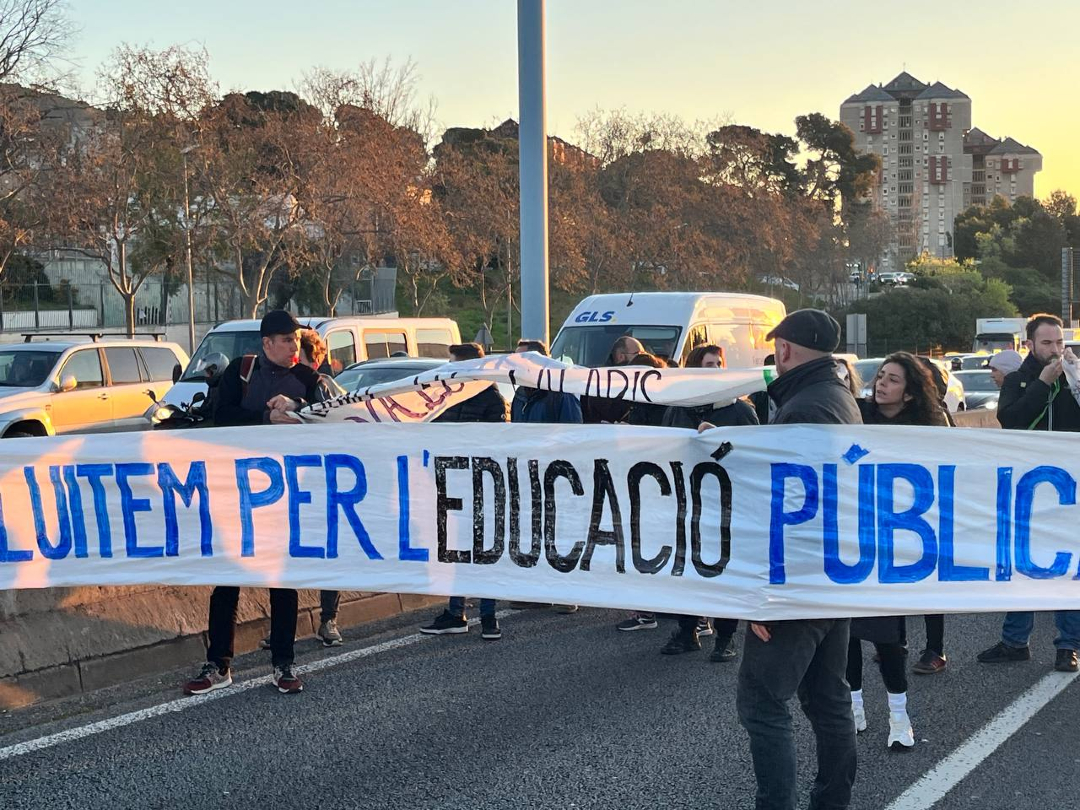 LA INTERSINDICAL tweet media