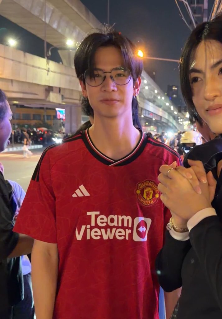 ชอชม (บ่าวใช้เรือนพี่จอม) tweet media