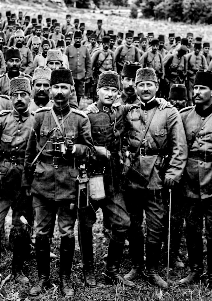 AsiLsiLe tweet media