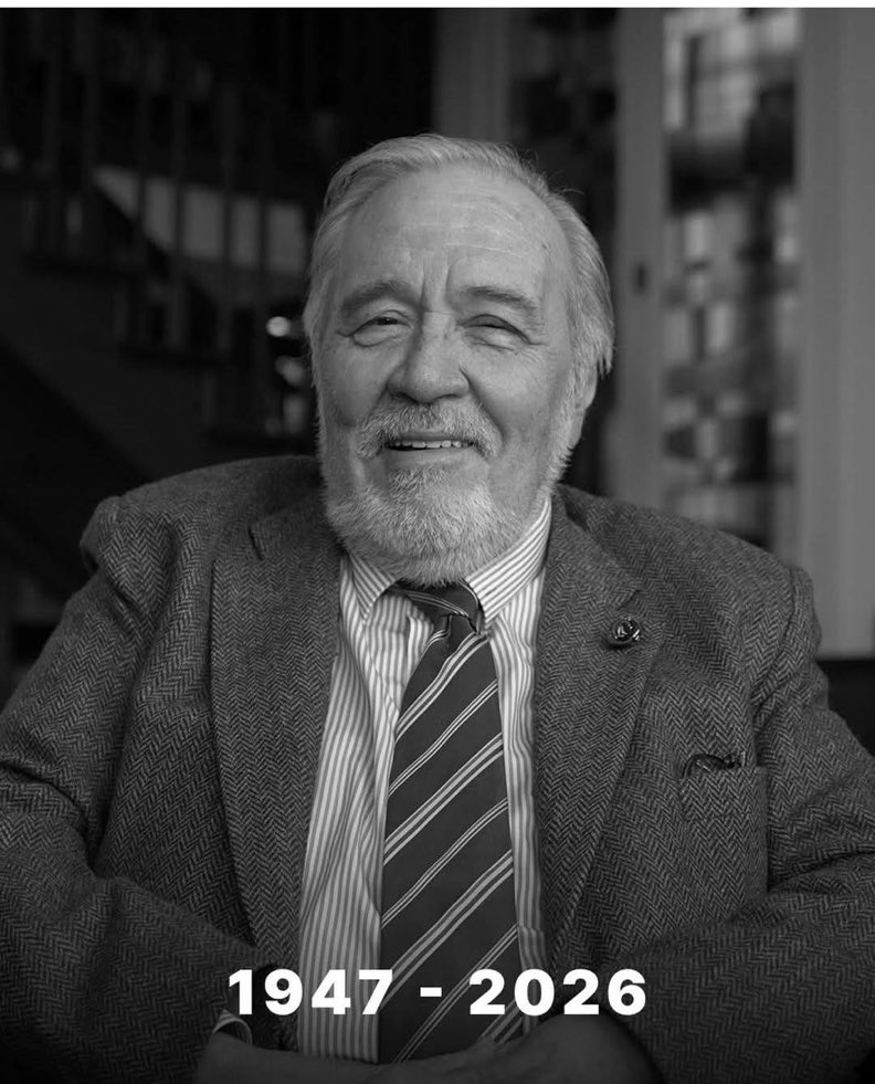 İlber Ortaylı'yı kimler sevmez? 

✓Cahiller sevmez, 
✓Türkiyeliyim diyenler sevmez,
✓Türklük alerjisi olanlar sevmez, 
✓Atatürk düşmanları hiç sevmez, 
✓PKK'lılar, dinbazlar nefret ederler, 
✓Siyonistler hiç sevmez. 

RUHUN ŞAD OLSUN GÜZEL İNSAN 🙏❤️
