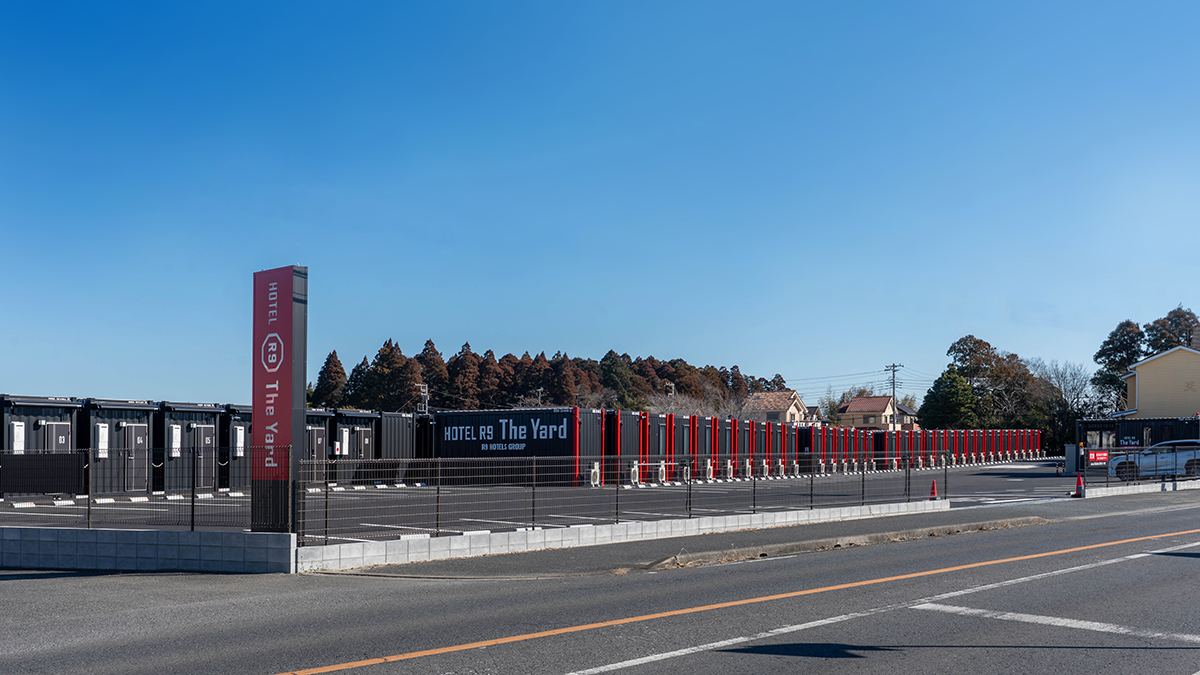 R9_hotels's tweet photo. ／
千葉県茂原市
#コンテナホテル 本日グランドオープン！
🐻HOTEL R9 The Yard 茂原六ツ野🍓
＼

🚙茂原六ツ野エリア、県道84号沿い
🛒徒歩圏内にコンビニ＆ドラッグストア
🛏シモンズ製ベッド完備

九十九里エリアでのレジャーの拠点🌊
ゴルフの前泊・後泊にもおすすめ⛳✨
https://t.co/6N0CO0f7Ew https://t.co/RKiWZxvWkf