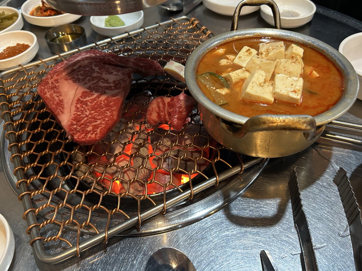 한여름 is part of SOME. tweet media