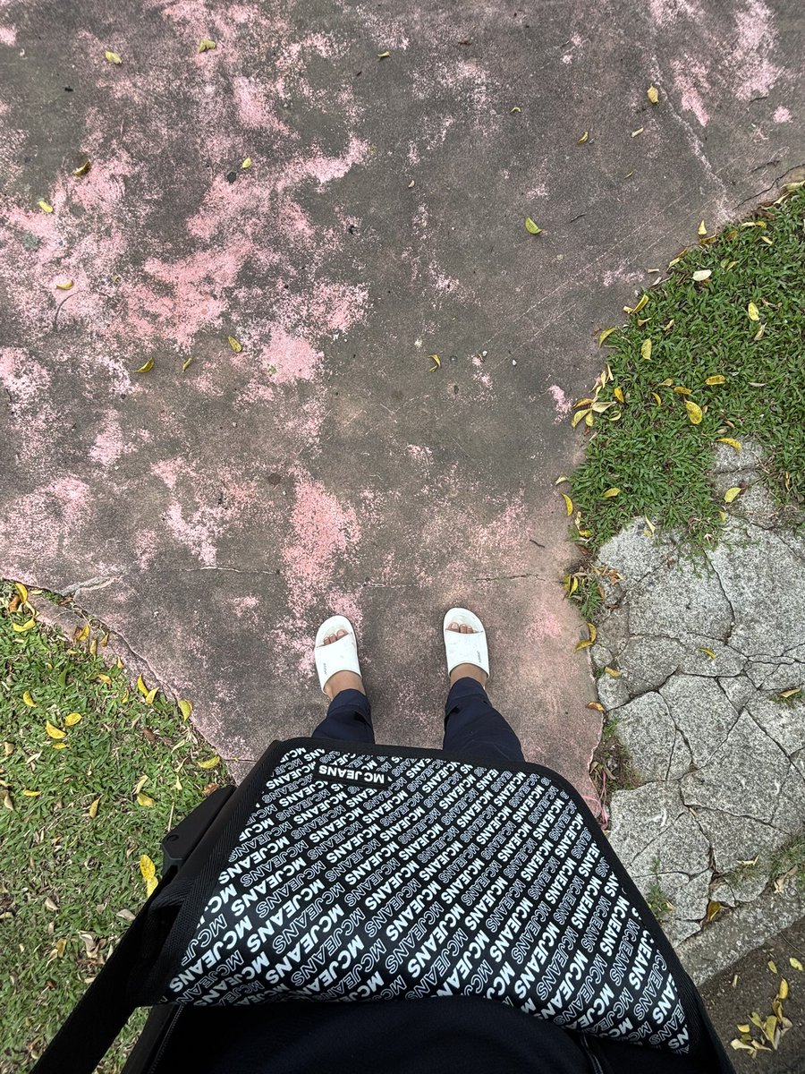 หมดใจ🖤 tweet media