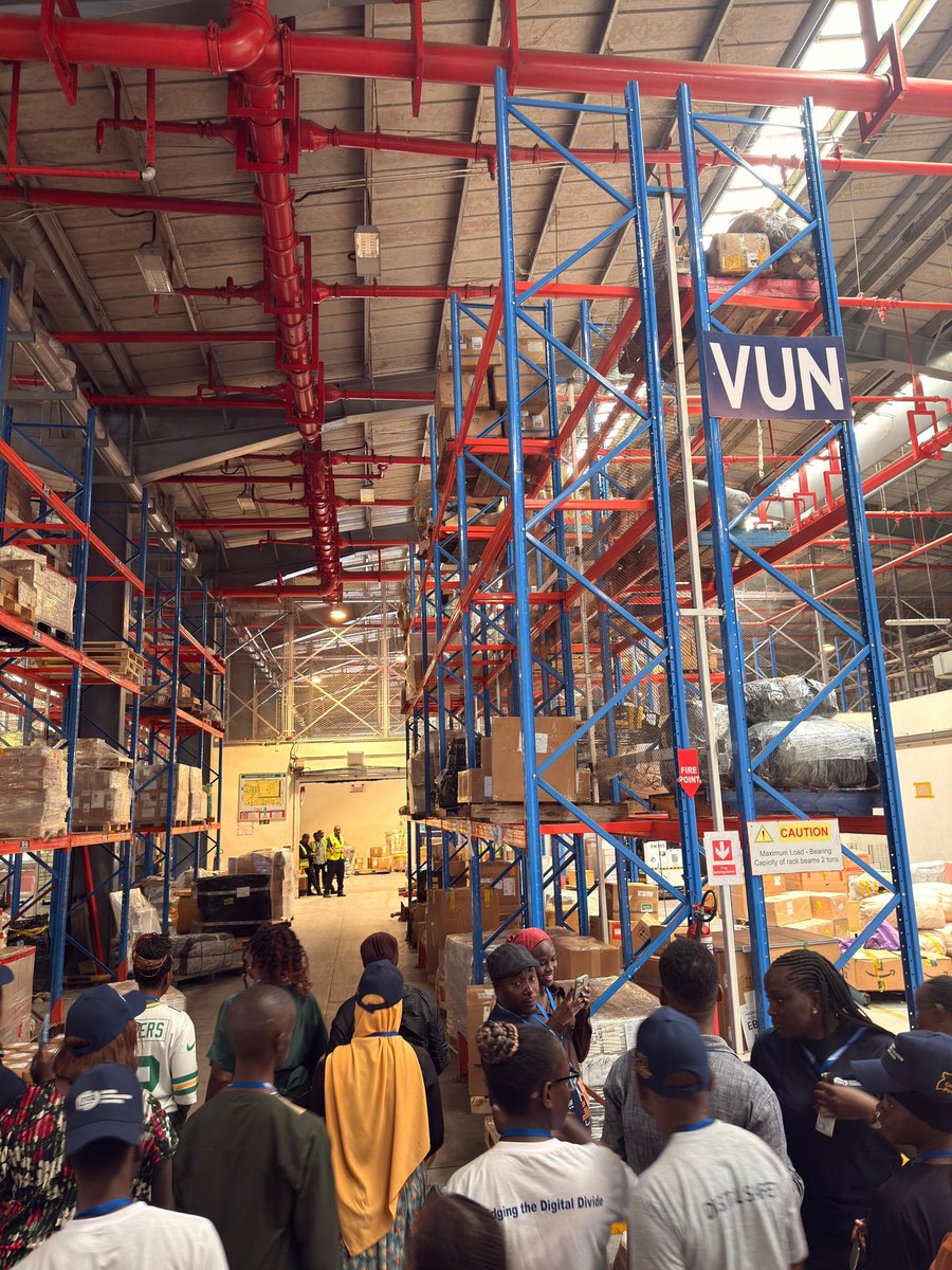 GideonSsekidde's tweet image. Menzies Aviation's got Entebbe International Airport's cargo game on lock. Keeping Uganda's trade and commerce moving.
#GoldenPosts
@menzies_com #CargoHandling #EntebbeAirport @uganda_aircargo @AviationUganda @UgandaCAA @GCICUganda @UCC_ED