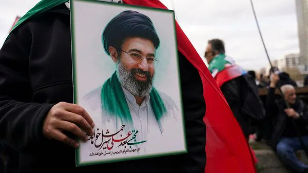MENAFN's tweet image. Did Khamenei Doubt Son Mojtaba As Successor? 'Unqualified, Not Very Bright': US Intel Briefed Trump - Report #Khamenei #Doubt #Mojtaba #Successor? #'Unqualified, #Very #Bright': #Intel #Briefed #Trump #Report #USA #Russia #Biden #Ukraine #War #Palestine… dlvr.it/TRWFDC