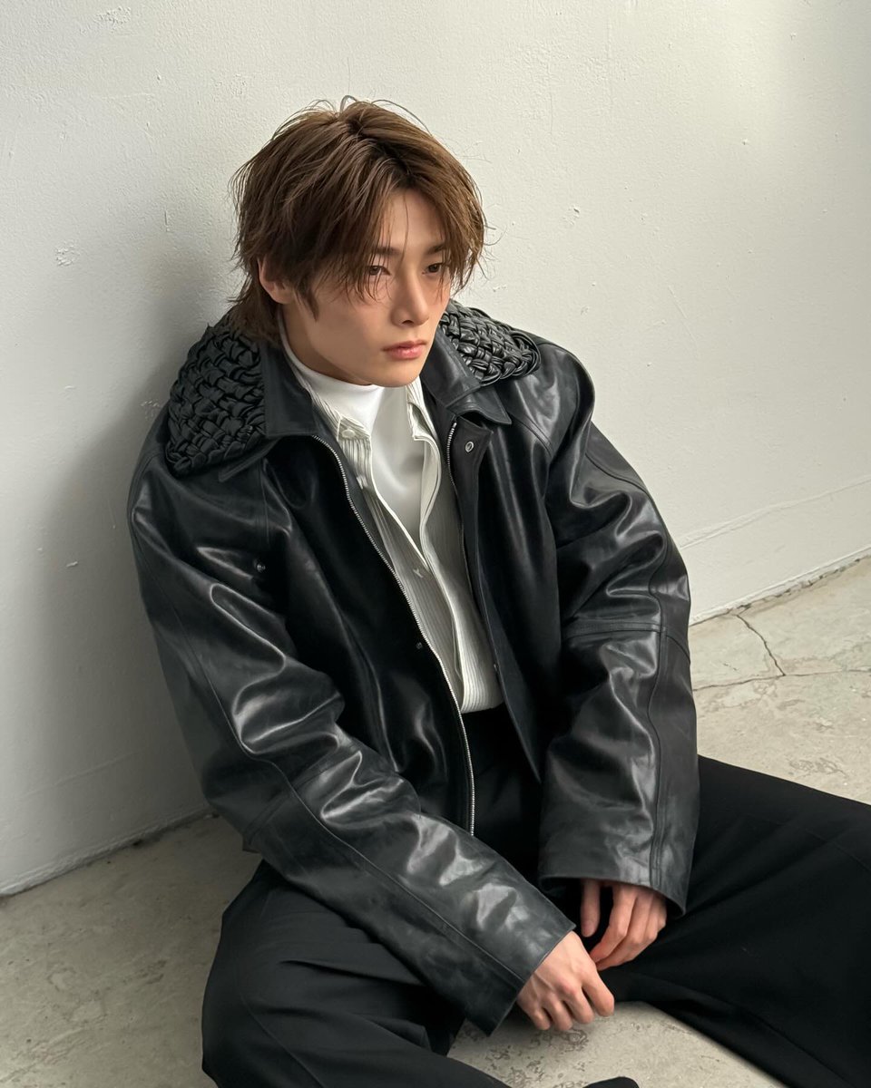 yangie ꒰ྀི১ ໒꒱ིྀ tweet media