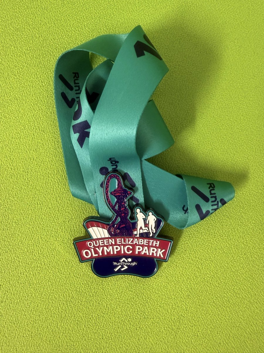 The Running HT tweet media