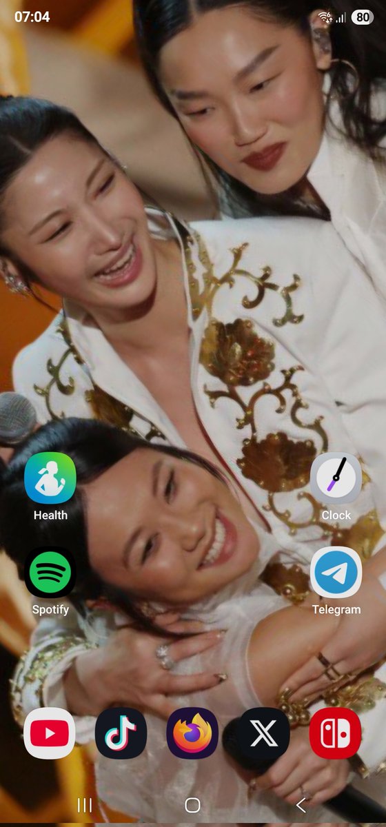 𝕾𝖓𝖔𝖜 tweet media