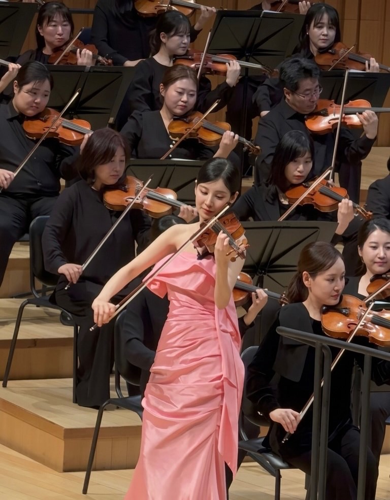 Seohyun News tweet media