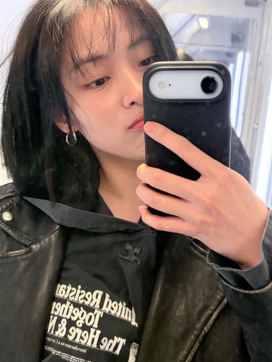 You can never separate short hair and me.